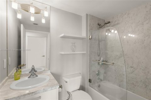 Copropriété à vendre à Miami, Floride: 2 chambres, 98.29 m2 № 1953678 - photo 20