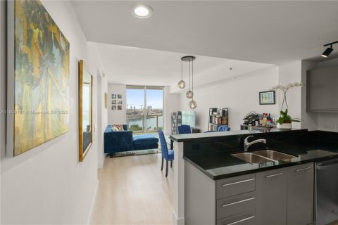 Copropriété à vendre à Miami, Floride: 2 chambres, 98.29 m2 № 1953678 - photo 9