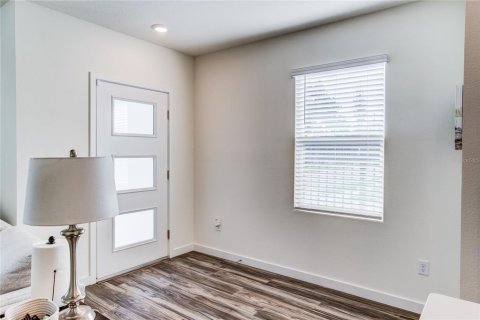 Townhouse in Longwood, Florida 3 bedrooms, 138.24 sq.m. № 2221848 - photo 4
