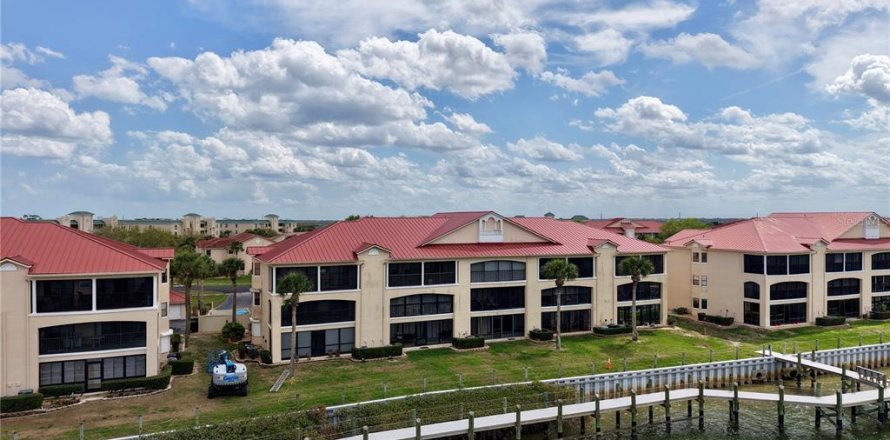 Condominio en New Smyrna Beach, Florida, 2 dormitorios  № 2101990