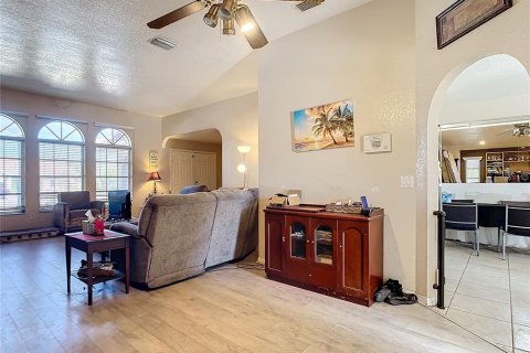 House in Englewood, Florida 5 bedrooms, 309.64 sq.m. № 1559798 - photo 10