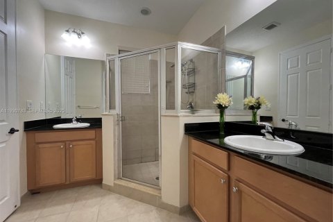 House in Miramar, Florida 3 bedrooms, 173.54 sq.m. № 1989502 - photo 14