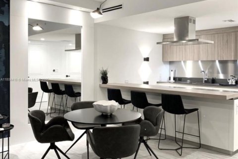 Condominio en venta en Miami, Florida, 1 dormitorio, 77.67 m2 № 1959465 - foto 8