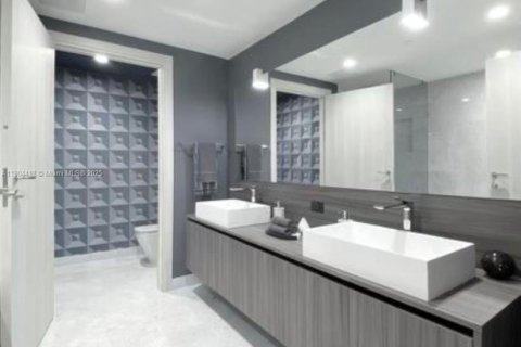 Condominio en venta en Miami, Florida, 1 dormitorio, 77.67 m2 № 1959465 - foto 6