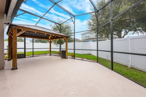 House in Apopka, Florida 5 bedrooms, 356.65 sq.m. № 1899102 - photo 26