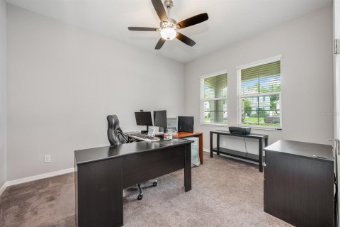 House in Apopka, Florida 5 bedrooms, 356.65 sq.m. № 1899102 - photo 10