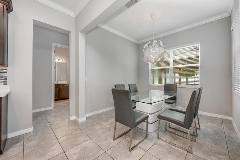 House in Apopka, Florida 5 bedrooms, 356.65 sq.m. № 1899102 - photo 5