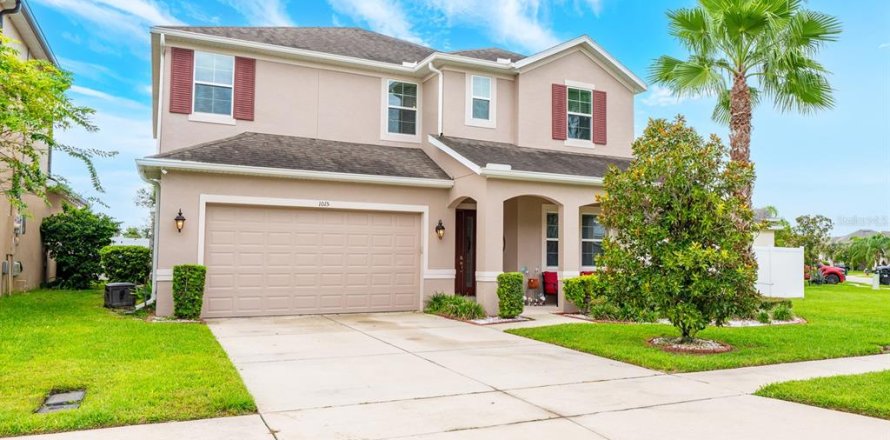 House in Apopka, Florida 5 bedrooms, 356.65 sq.m. № 1899102