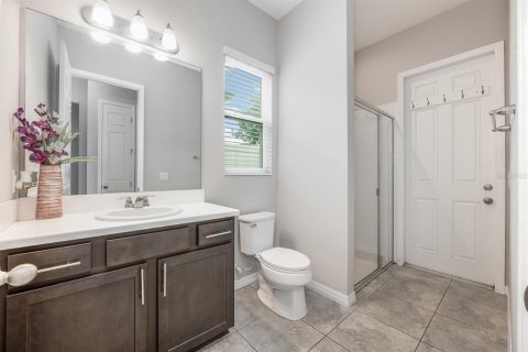 House in Apopka, Florida 5 bedrooms, 356.65 sq.m. № 1899102 - photo 23