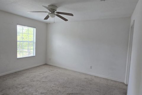 Townhouse in Kissimmee, Florida 3 bedrooms, 148.46 sq.m. № 1841825 - photo 13