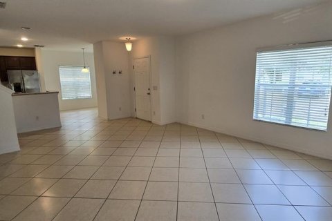 Townhouse in Kissimmee, Florida 3 bedrooms, 148.46 sq.m. № 1841825 - photo 4