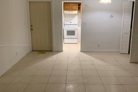 Copropriété à vendre à Pompano Beach, Floride: 2 chambres, 86.77 m2 № 1986301 - photo 5