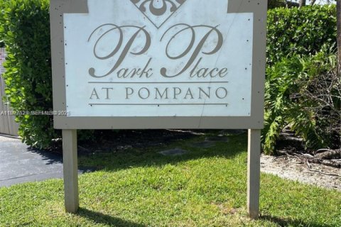 Copropriété à vendre à Pompano Beach, Floride: 2 chambres, 86.77 m2 № 1986301 - photo 2