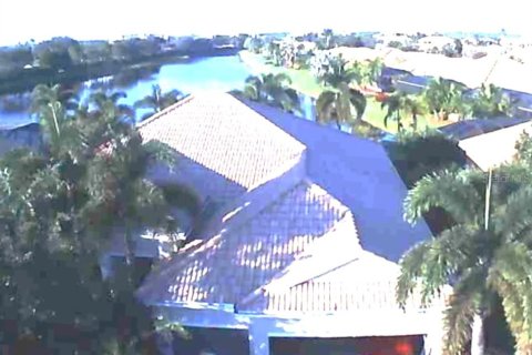 House in Bradenton, Florida 4 bedrooms, 271.18 sq.m. № 1530150 - photo 2