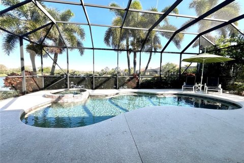 House in Bradenton, Florida 4 bedrooms, 271.18 sq.m. № 1530150 - photo 3