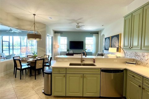 House in Bradenton, Florida 4 bedrooms, 271.18 sq.m. № 1530150 - photo 4