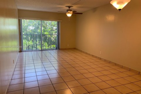 Condo à Miramar, Floride, 2 chambres  № 2004982
