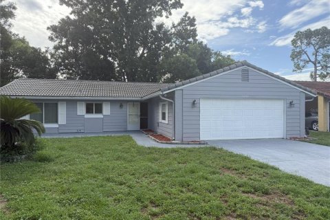 Casa en alquiler en Orlando, Florida, 3 dormitorios, 146.41 m2 № 1904144 - foto 1