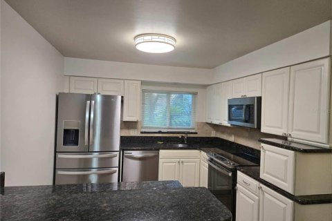 Casa en alquiler en Orlando, Florida, 3 dormitorios, 146.41 m2 № 1904144 - foto 3
