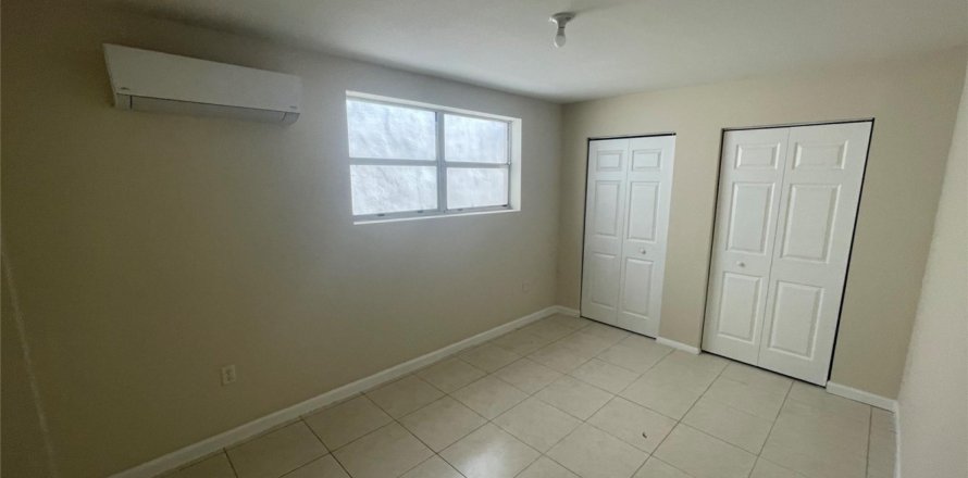 Appartement à Hollywood, Floride 1 chambre, 55.74 m2 № 1224712