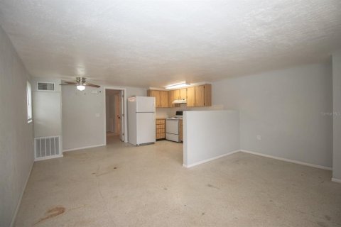 Immobilier commercial à vendre à New Port Richey, Floride: 3 chambres, 138.24 m2 № 2091615 - photo 2