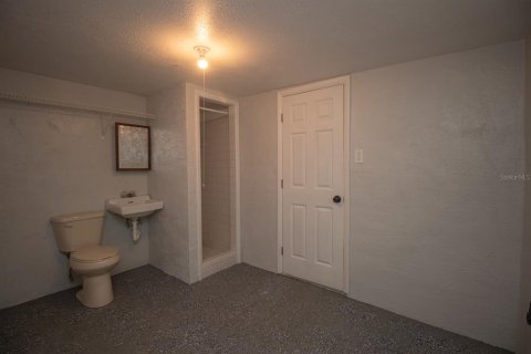 Immobilier commercial à vendre à New Port Richey, Floride: 3 chambres, 138.24 m2 № 2091615 - photo 12