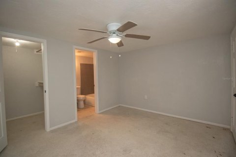 Immobilier commercial à vendre à New Port Richey, Floride: 3 chambres, 138.24 m2 № 2091615 - photo 18