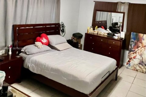 Villa ou maison à louer à Wilton Manors, Floride: 2 chambres, 92.9 m2 № 2078491 - photo 6