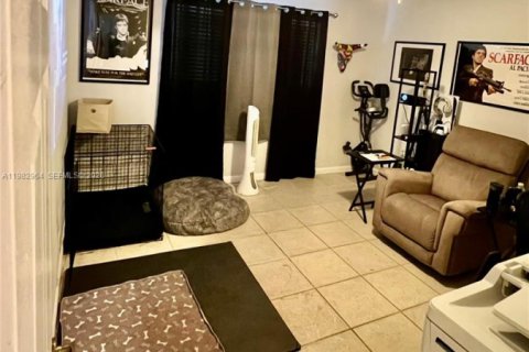 Villa ou maison à louer à Wilton Manors, Floride: 2 chambres, 92.9 m2 № 2078491 - photo 8