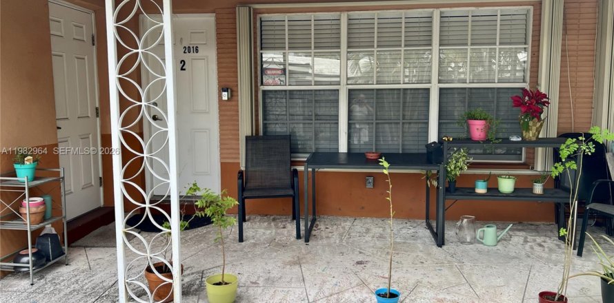 Villa ou maison à Wilton Manors, Floride 2 chambres, 92.9 m2 № 2078491