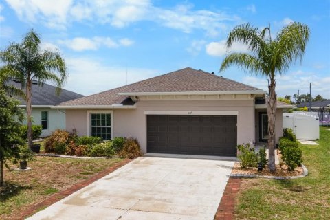 House in Rotonda, Florida 4 bedrooms, 167.32 sq.m. № 2157468