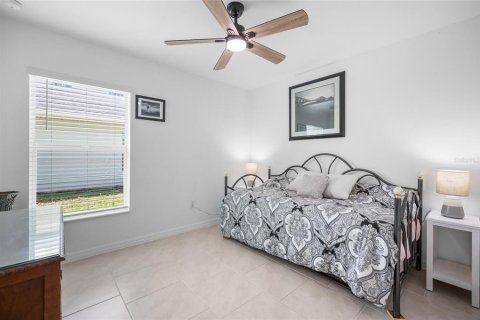 House in Rotonda, Florida 4 bedrooms, 167.32 sq.m. № 2157468 - photo 21
