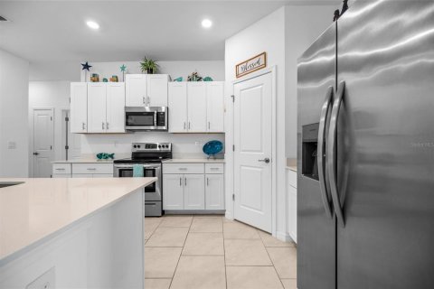 House in Rotonda, Florida 4 bedrooms, 167.32 sq.m. № 2157468 - photo 7