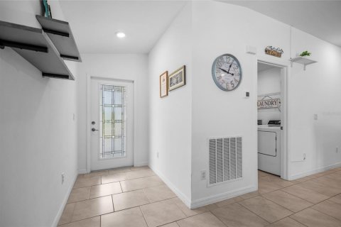 House in Rotonda, Florida 4 bedrooms, 167.32 sq.m. № 2157468 - photo 3