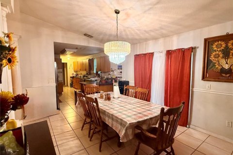 Villa ou maison à vendre à Tampa, Floride: 3 chambres, 143.63 m2 № 2401010 - photo 7