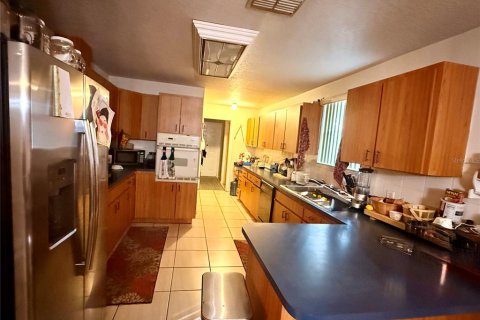 Villa ou maison à vendre à Tampa, Floride: 3 chambres, 143.63 m2 № 2401010 - photo 8