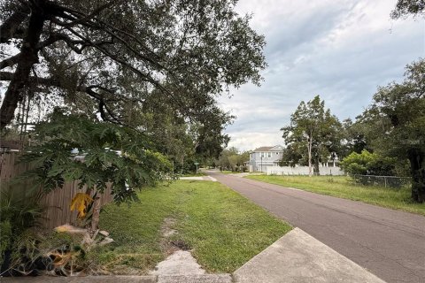 Villa ou maison à vendre à Tampa, Floride: 3 chambres, 143.63 m2 № 2401010 - photo 21