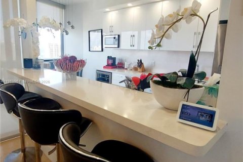 Кондоминиум с 3 спальнями в Авентура, Флорида № 2010239