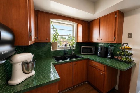 Condo in Fort Lauderdale, Florida, 2 bedrooms  № 2300688 - photo 8