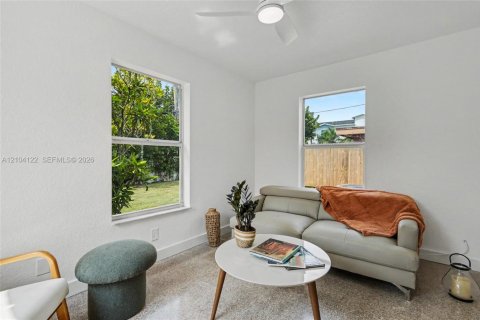 Villa ou maison à vendre à Fort Lauderdale, Floride: 3 chambres, 125.05 m2 № 2411269 - photo 17
