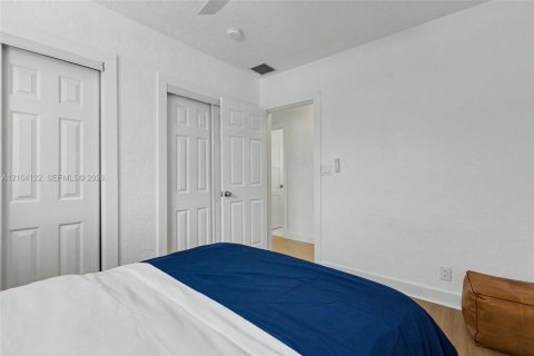 Villa ou maison à vendre à Fort Lauderdale, Floride: 3 chambres, 125.05 m2 № 2411269 - photo 21