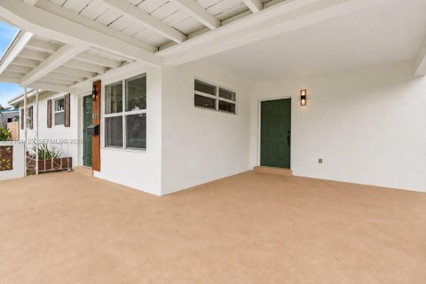 Villa ou maison à vendre à Fort Lauderdale, Floride: 3 chambres, 125.05 m2 № 2411269 - photo 3