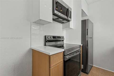 Villa ou maison à vendre à Fort Lauderdale, Floride: 3 chambres, 125.05 m2 № 2411269 - photo 14