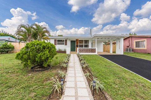 Villa ou maison à Fort Lauderdale, Floride 3 chambres, 125.05 m2 № 2411269