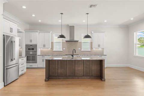 Casa en venta en Orlando, Florida, 4 dormitorios, 295.99 m2 № 1837329 - foto 15