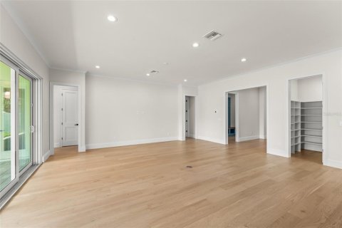House in Orlando, Florida 4 bedrooms, 295.99 sq.m. № 1837329 - photo 25