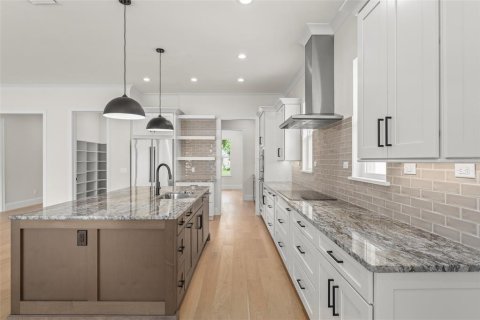 Casa en venta en Orlando, Florida, 4 dormitorios, 295.99 m2 № 1837329 - foto 13