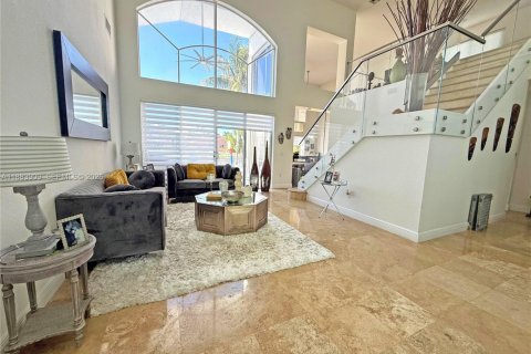 House in Miramar, Florida 5 bedrooms, 312.24 sq.m. № 1929847 - photo 4