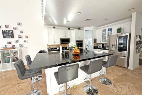 House in Miramar, Florida 5 bedrooms, 312.24 sq.m. № 1929847 - photo 6