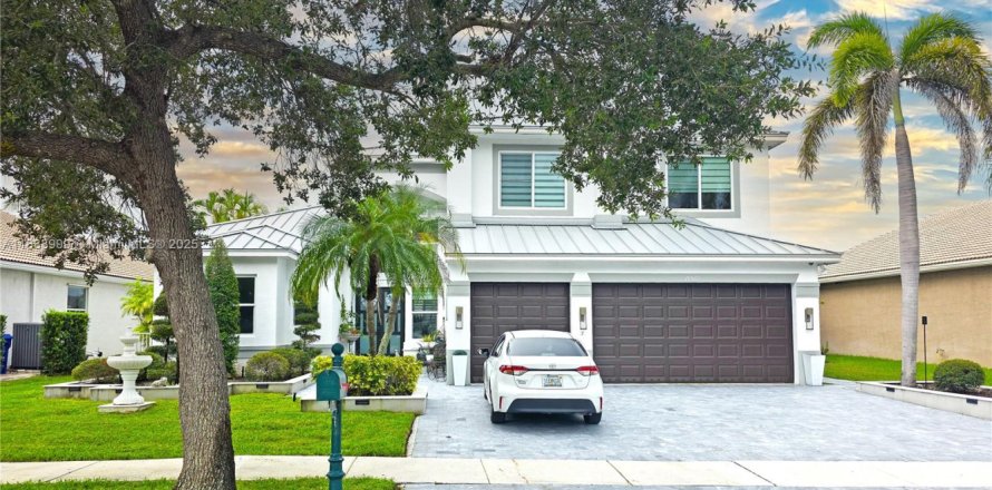 Casa en Miramar, Florida 5 dormitorios, 312.24 m2 № 1929847